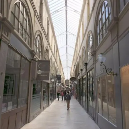 Paris, Opera 5...charming In